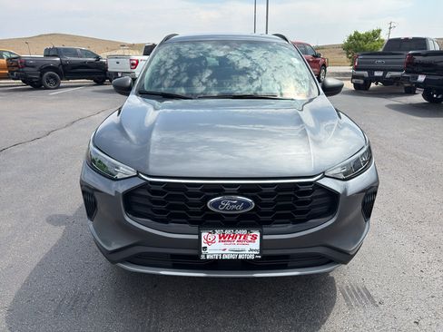 Used 2025 Ford Escape ST-Line AWD/4WD image 2