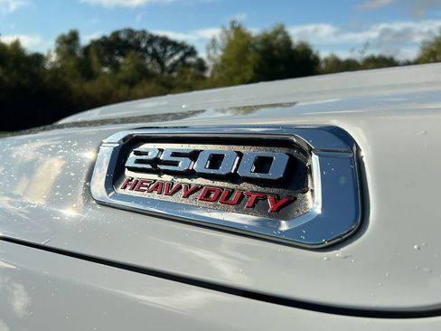 Used 2024 RAM 2500 Limited image 9