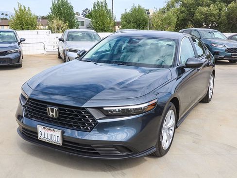 Certified 2023 Honda Accord LX image 3