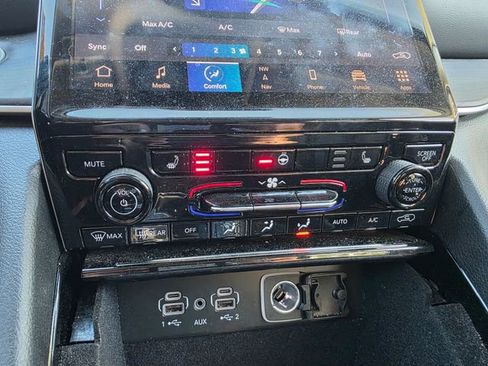 Used 2022 Jeep Grand Cherokee L Limited image 23