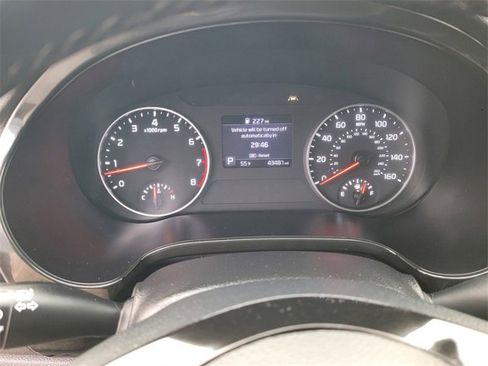 Used 2023 Kia Seltos EX image 21