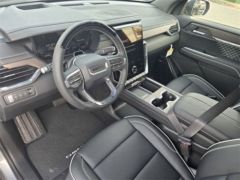 New 2026 GMC Acadia Denali w/ Super Cruise Package image 11