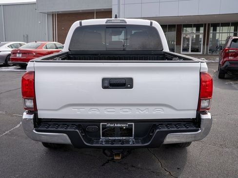 Used 2021 Toyota Tacoma SR5 image 4