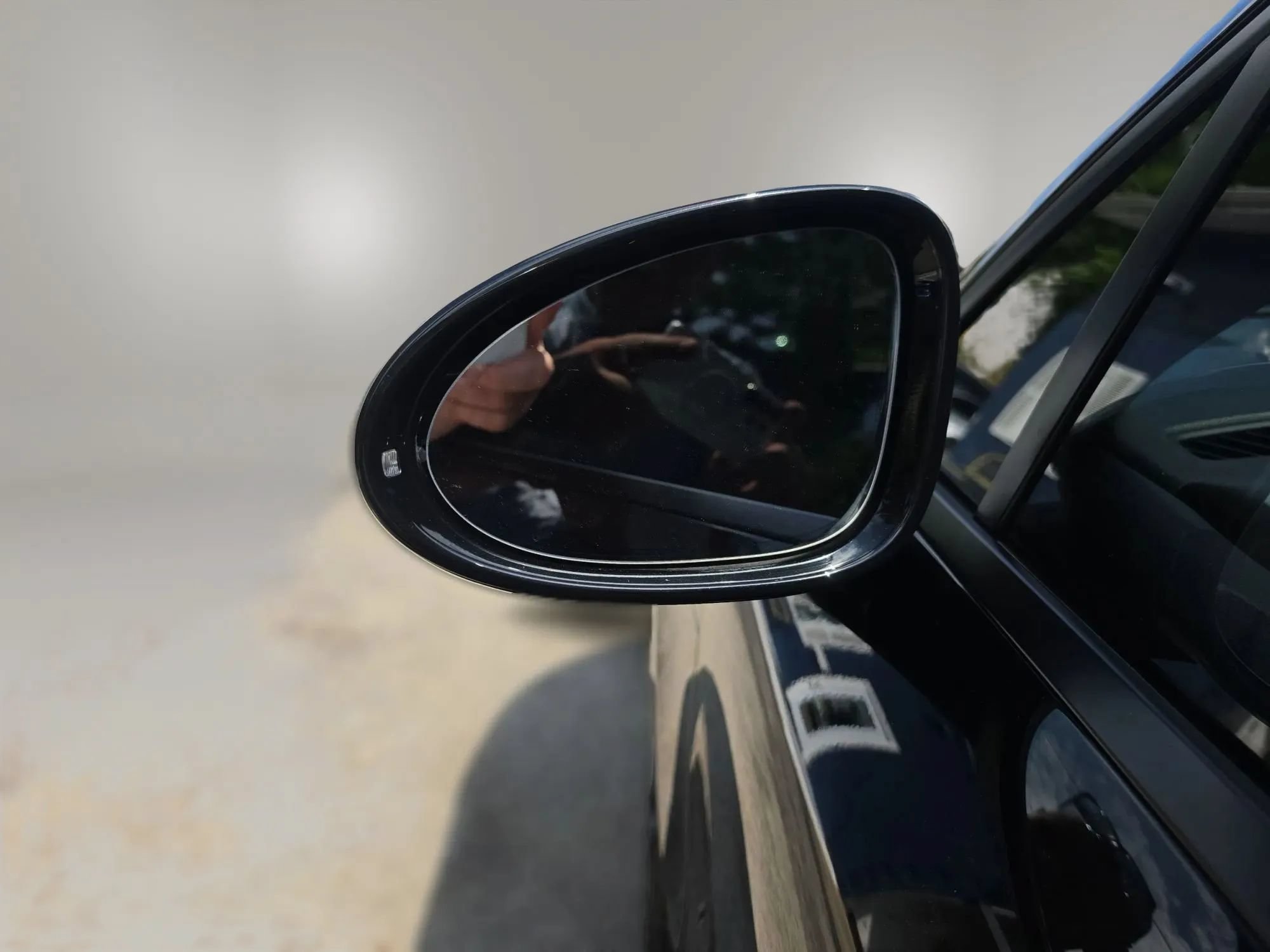Used 2017 Porsche Macan AWD/4WD image 21