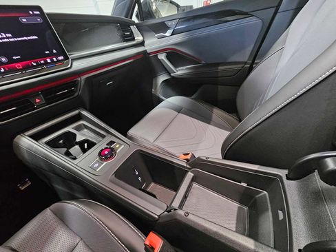 New 2026 Volkswagen Tiguan SE R-Line image 33