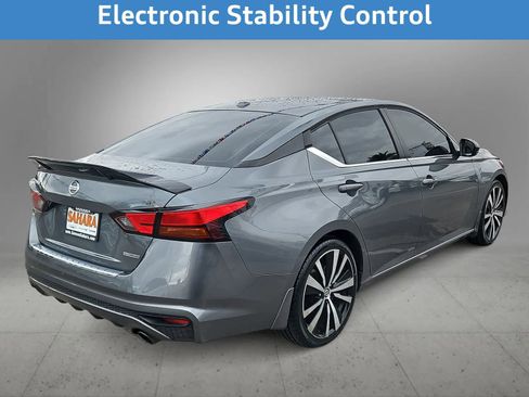 Used 2019 Nissan Altima 2.0 SR image 10