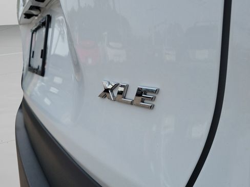 Used 2024 Toyota RAV4 XLE image 31