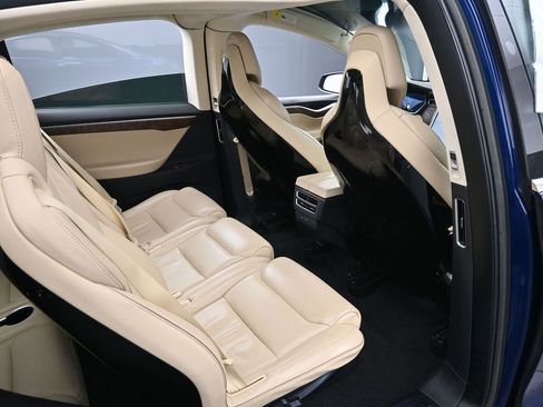 Used 2016 Tesla Model X 90D image 31