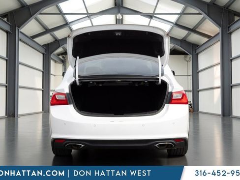 Used 2017 Chevrolet Malibu Premier w/ Premier Sun and Wheel Package FWD image 24