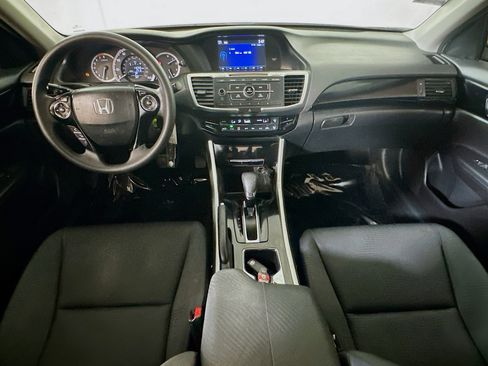 Used 2017 Honda Accord LX image 25