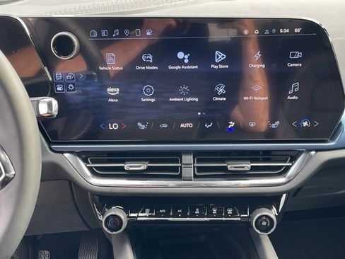 New 2025 Chevrolet Equinox EV LT image 22