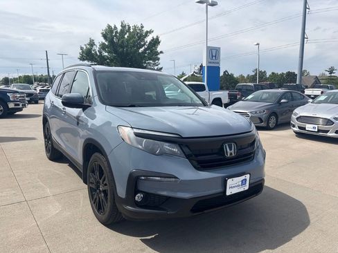 Certified 2022 Honda Pilot Special Edition image 3