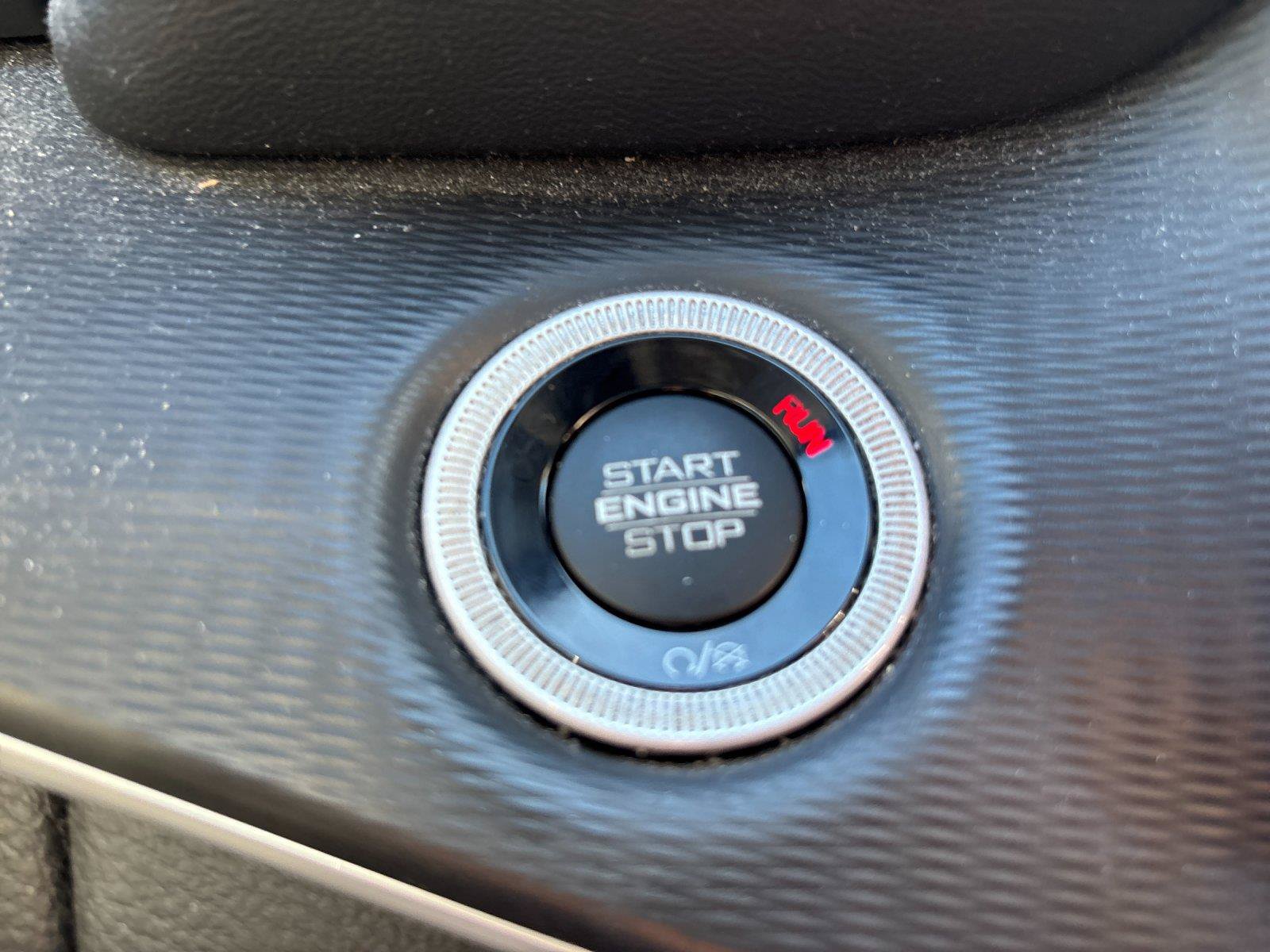 Used 2023 Jeep Grand Cherokee Laredo RWD image 22