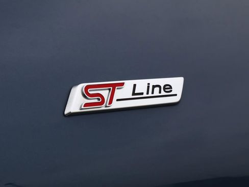 Used 2025 Ford Explorer ST-Line RWD image 10