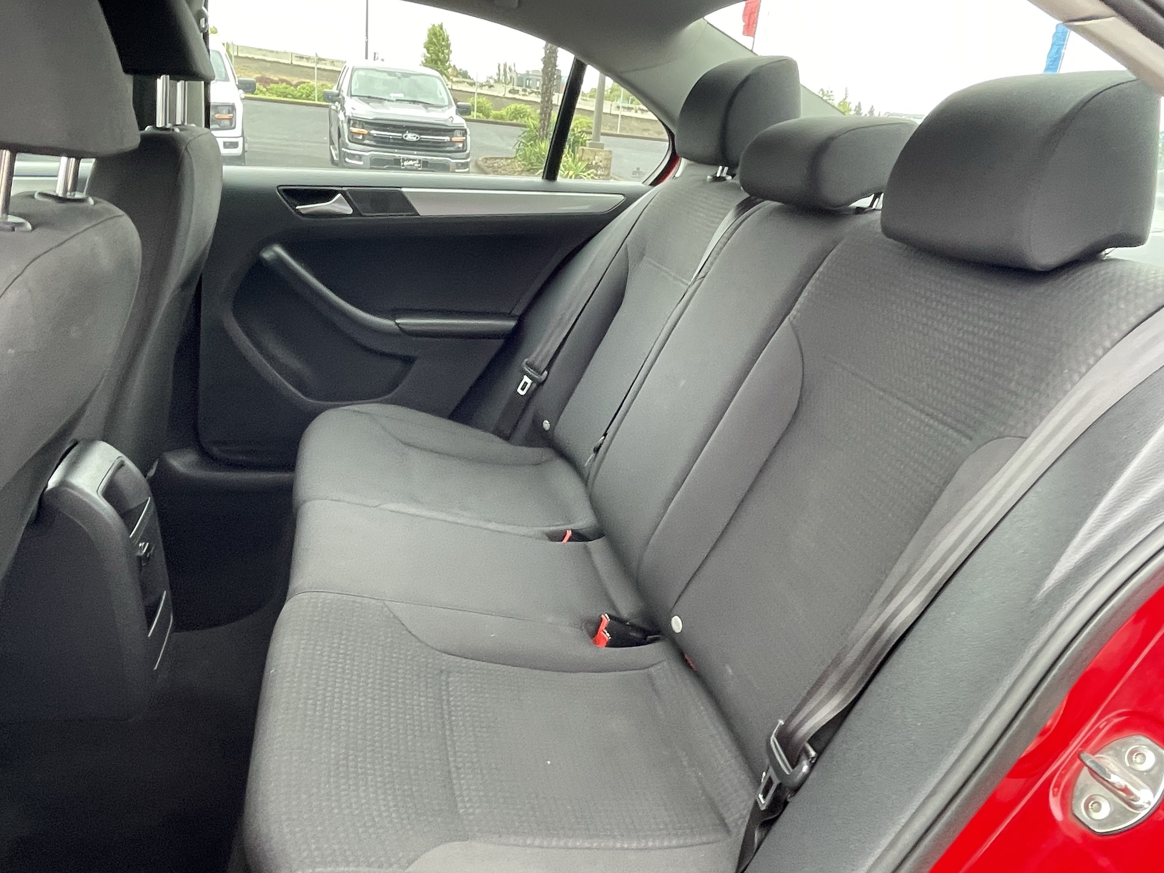 Used 2015 Volkswagen Jetta SE FWD image 10