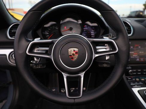 Used 2017 Porsche 718 Boxster S RWD image 28