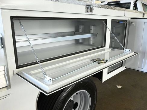 New 2026 Ford F600 2WD Regular Cab Super Duty w/ XL Chrome Package image 32