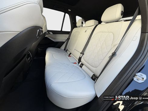 Used 2024 BMW X5 sDrive40i w/ M Sport Package RWD image 24