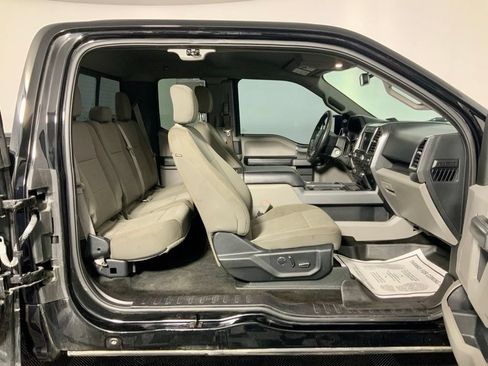 Used 2018 Ford F150 XLT w/ Equipment Group 302A Luxury AWD/4WD image 29
