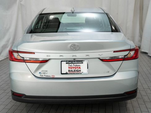 Used 2025 Toyota Camry LE w/ Convenience Package image 4