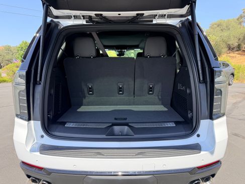 New 2026 Chevrolet Tahoe Z71 w/ Z71 Off-Road Package AWD/4WD image 7