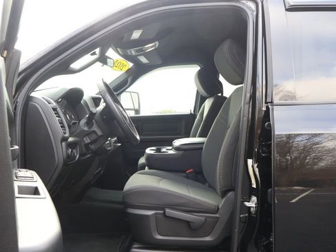 Used 2024 RAM 3500 Tradesman image 27