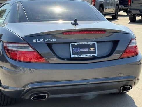 Used 2014 Mercedes-Benz SLK 250 image 7