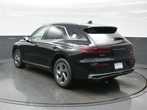 New 2026 Genesis GV70 2.5T Advanced image 4