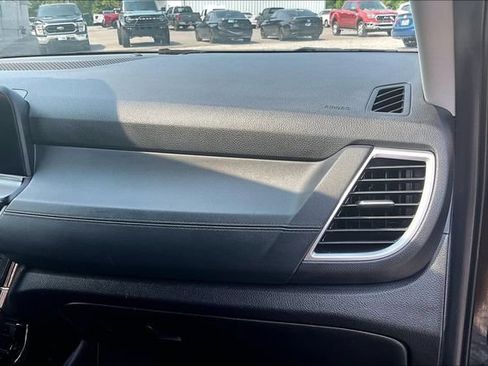 Used 2024 Kia Seltos EX FWD image 15