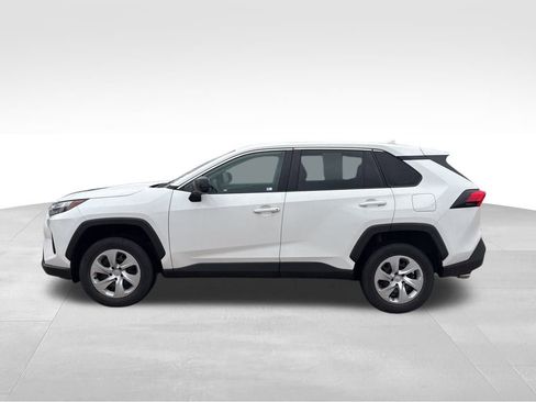 Used 2024 Toyota RAV4 LE image 8