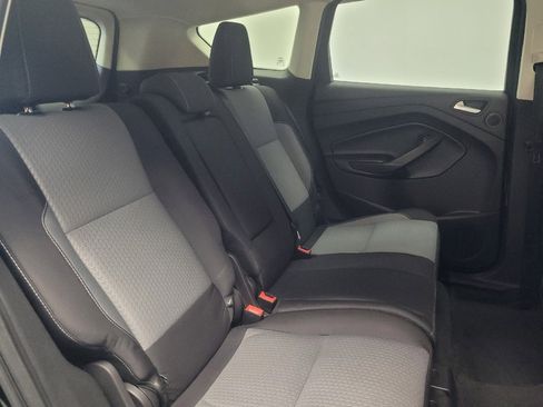 Used 2017 Ford Escape SE w/ Equipment Group 201A AWD/4WD image 19