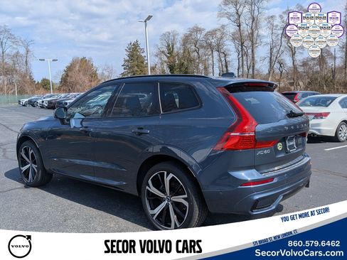 Used 2023 Volvo XC60 B5 Ultimate w/ Climate Package image 3