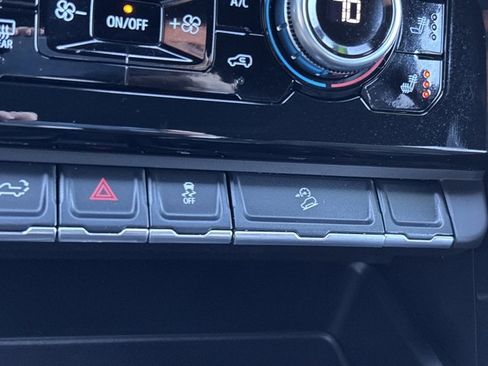 Used 2024 GMC Sierra 2500 AT4 w/ AT4 Premium Plus Package image 45