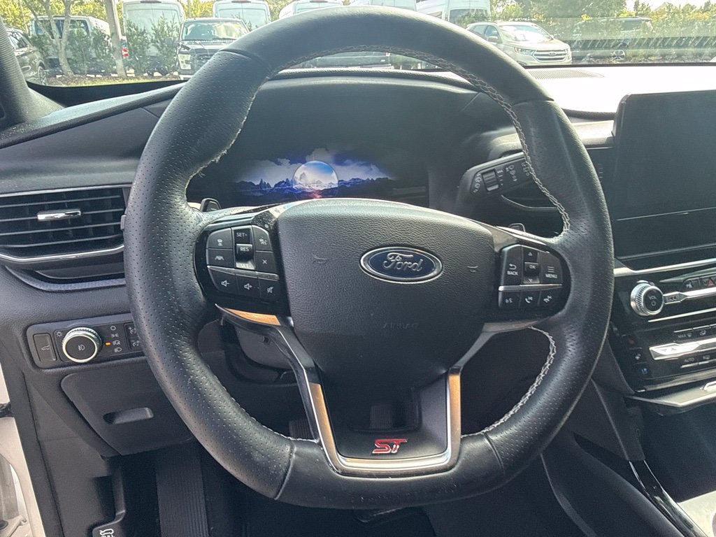 Used 2022 Ford Explorer ST w/ Equipment Group 401A AWD/4WD image 7