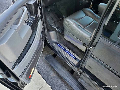 Used 2025 Chevrolet Express 2500 w/ Driver Convenience Package RWD image 42
