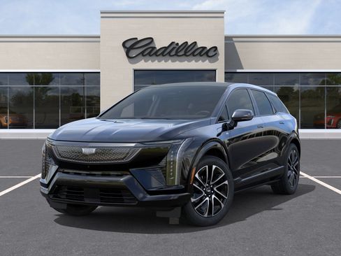 New 2027 Cadillac Optiq Sport w/ LPO, Floor Liner Package AWD/4WD image 6