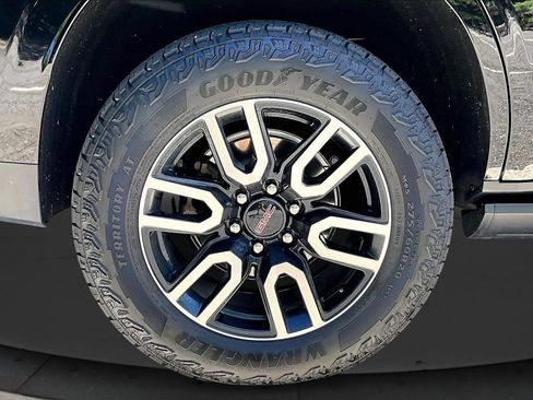 Used 2024 GMC Yukon AT4 w/ AT4 Premium Package AWD/4WD image 37