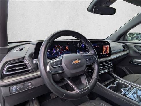 Used 2024 Chevrolet Traverse LT FWD image 10