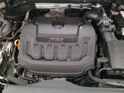 Used 2019 Volkswagen Tiguan SE AWD/4WD image 30