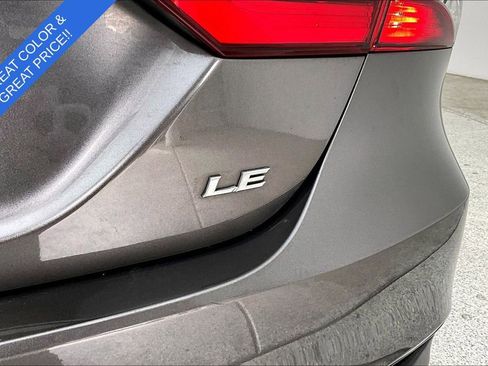 Used 2021 Toyota Camry LE FWD image 36