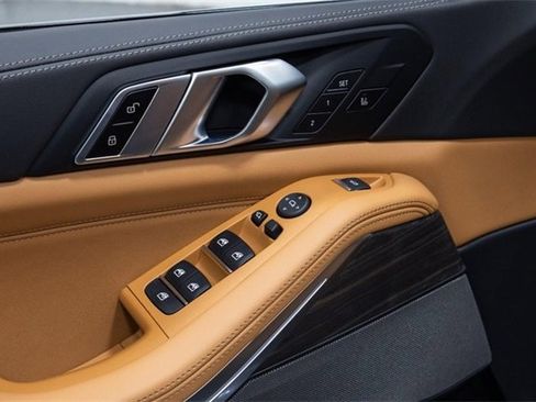 New 2026 BMW X5 xDrive50e image 15