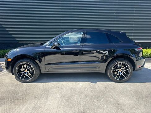 Used 2026 Porsche Macan AWD/4WD image 2