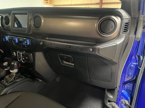 Used 2020 Jeep Wrangler Unlimited Sport S AWD/4WD image 30