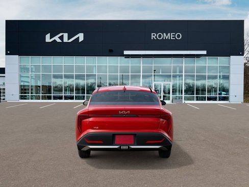 New 2025 Kia K4 LXS image 6