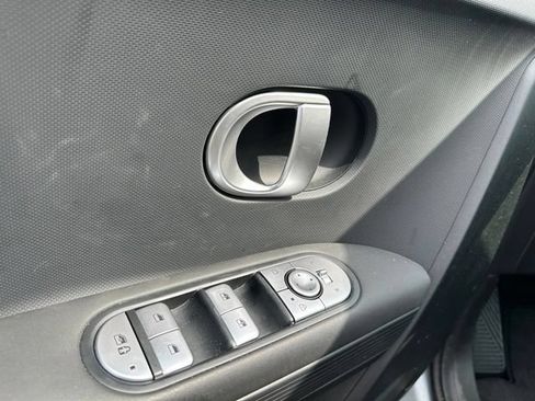 Used 2024 Hyundai Ioniq 5 SEL AWD/4WD image 17