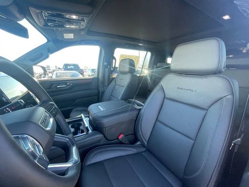New 2026 GMC Yukon XL Denali w/ Sun & Power Step Package image 19