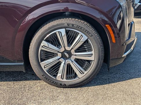 New 2025 Cadillac Escalade IQ Luxury 1 w/ Smart Trailering package image 10