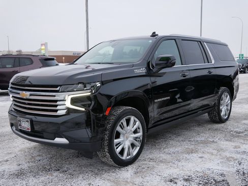 Used 2021 Chevrolet Suburban High Country image 5