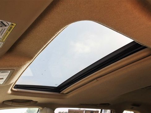 Used 2013 Toyota Highlander SE image 32