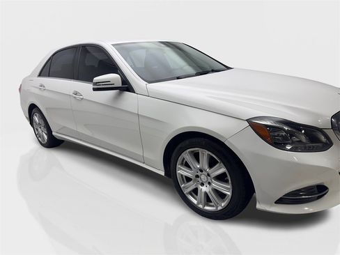 Used 2014 Mercedes-Benz E 350 Sedan image 12